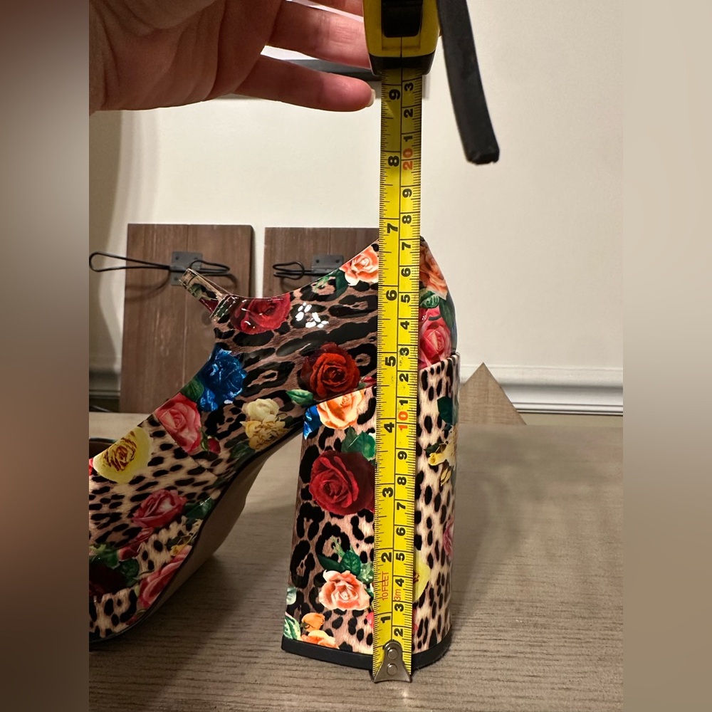 Platform Mary Jane Heels - Floral & Leopard Print in Multicolor - Picture 6 of 10